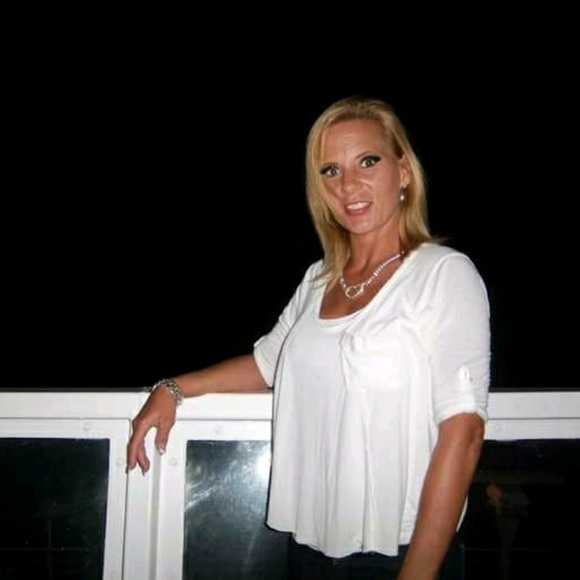 Meet your Posher, Nancy - Picture 1 of 1